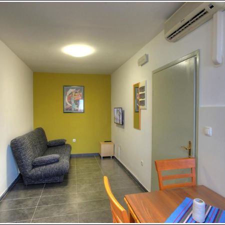 Bokun Apartments II Sisak Luaran gambar