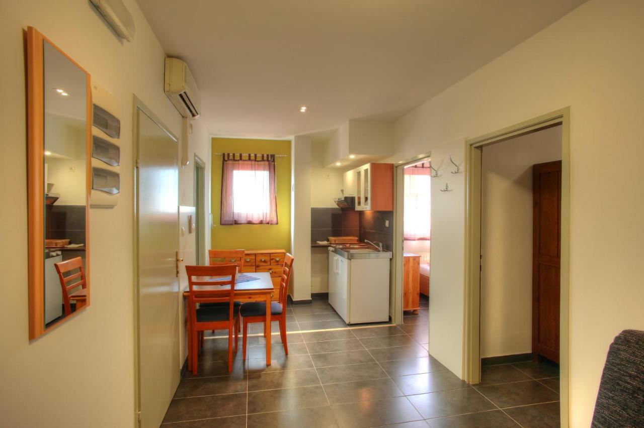 Bokun Apartments II Sisak Luaran gambar