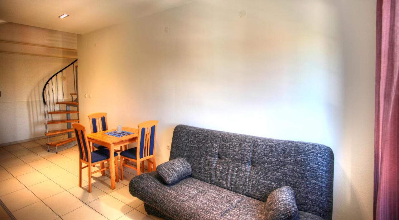 Bokun Apartments II Sisak Luaran gambar