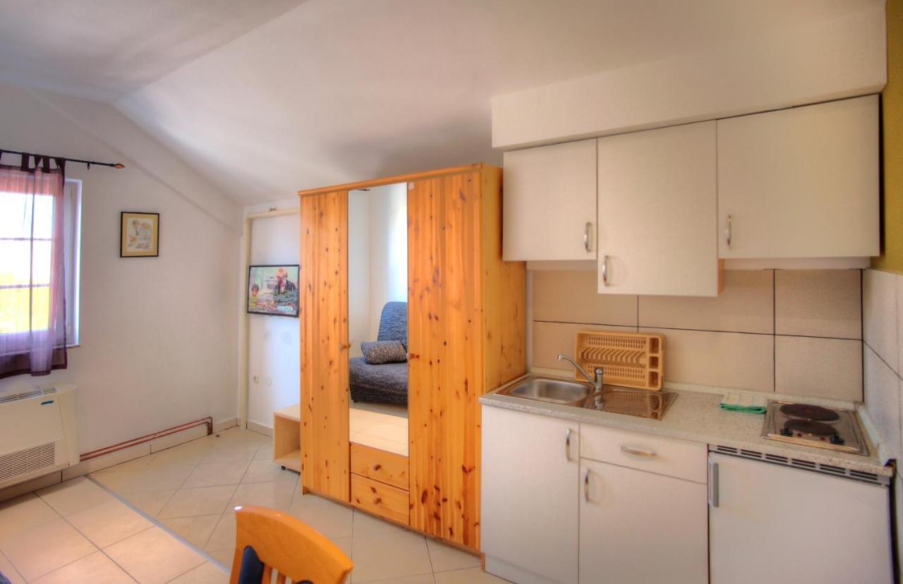 Bokun Apartments II Sisak Luaran gambar