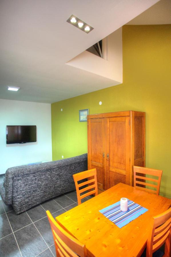 Bokun Apartments II Sisak Luaran gambar