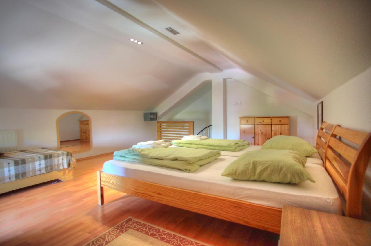 Bokun Apartments II Sisak Luaran gambar