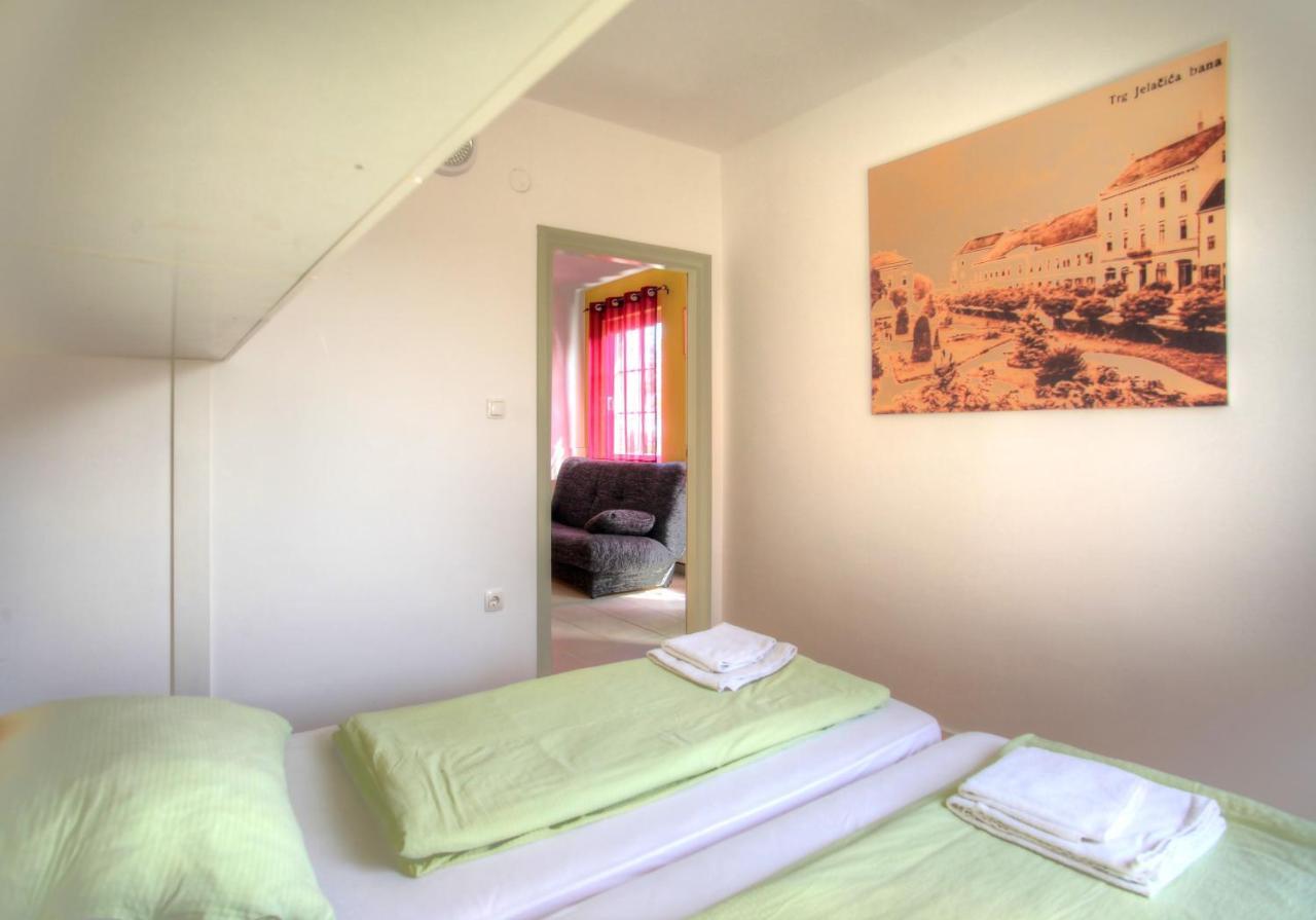 Bokun Apartments II Sisak Luaran gambar