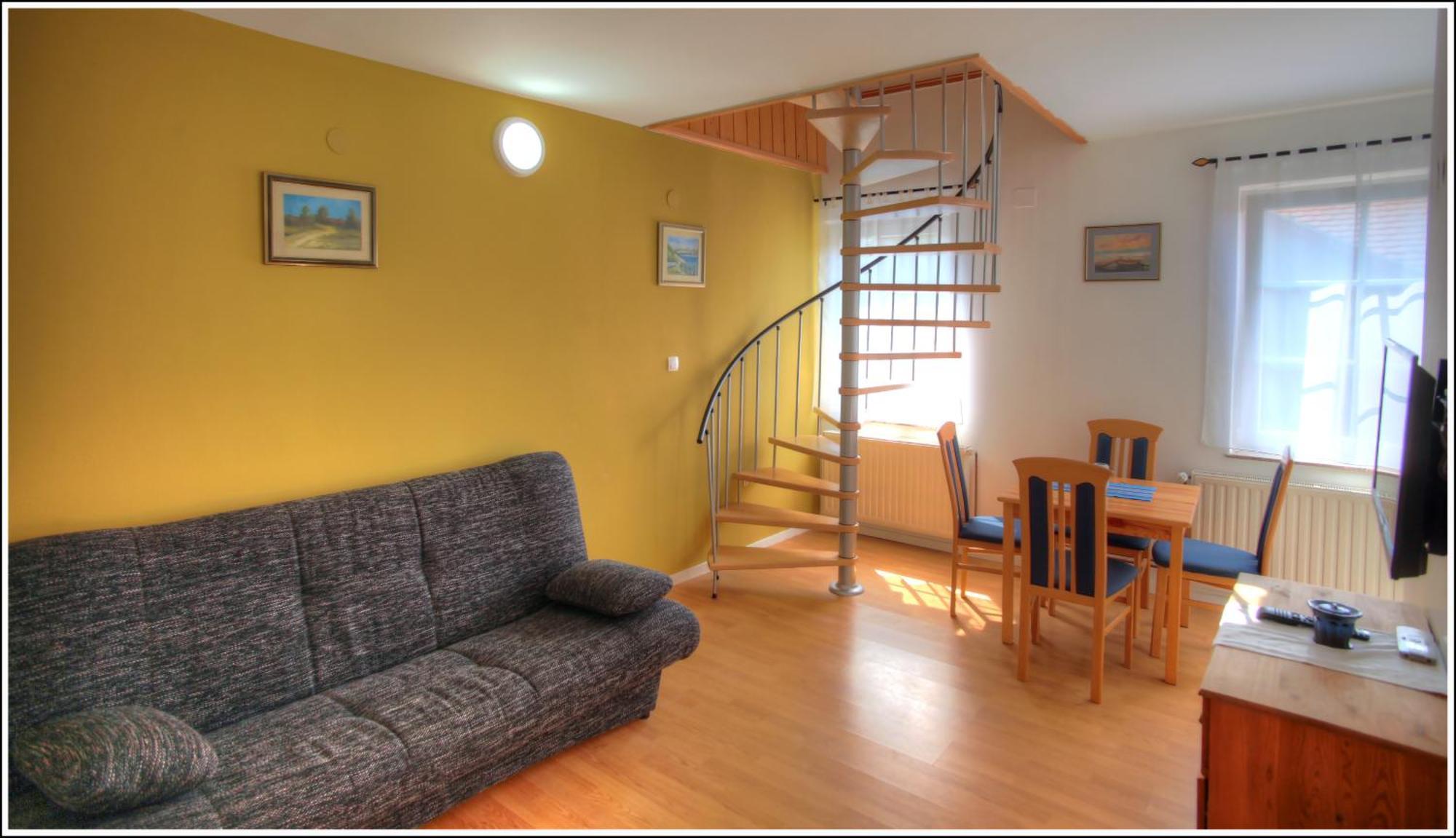 Bokun Apartments II Sisak Luaran gambar