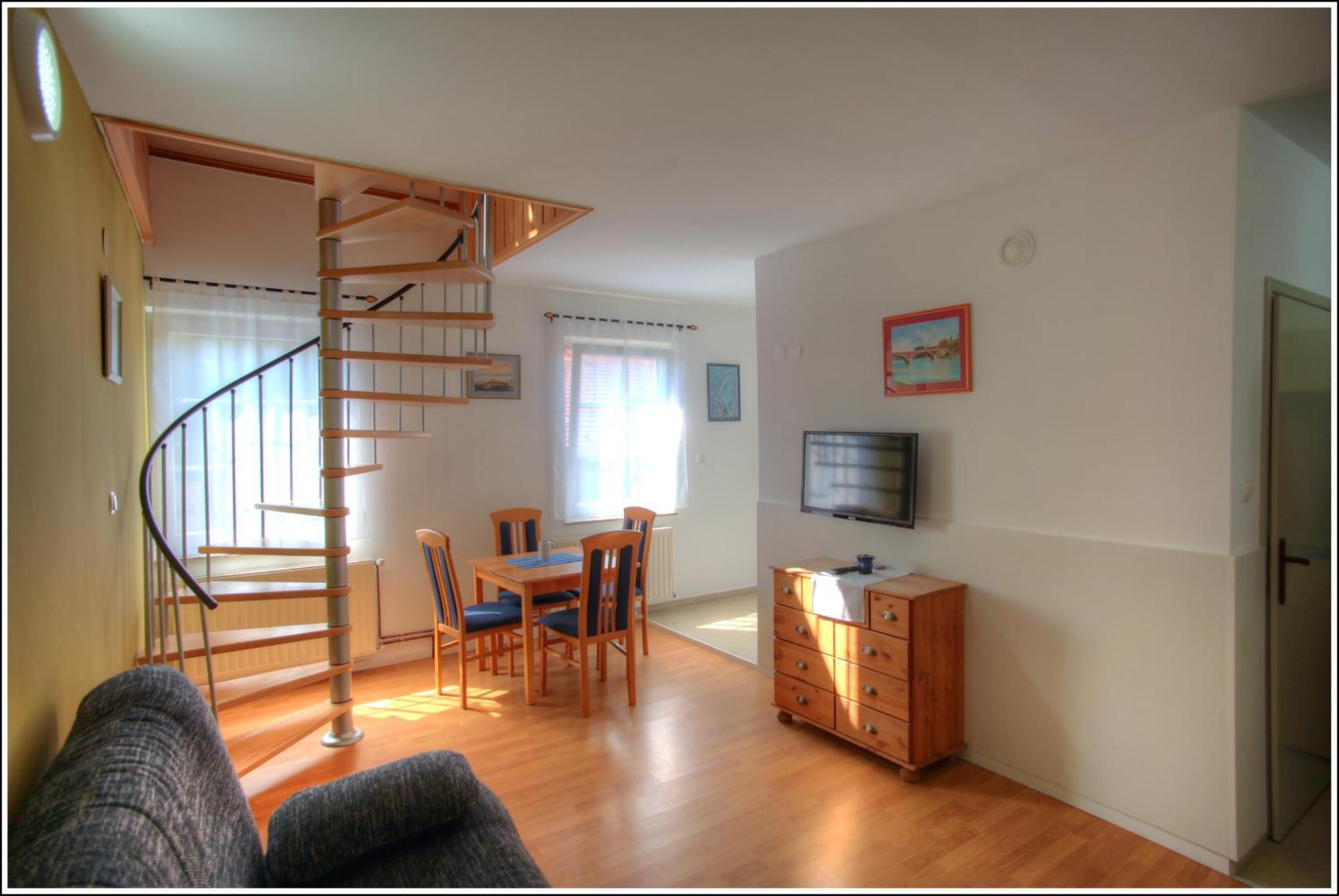 Bokun Apartments II Sisak Luaran gambar