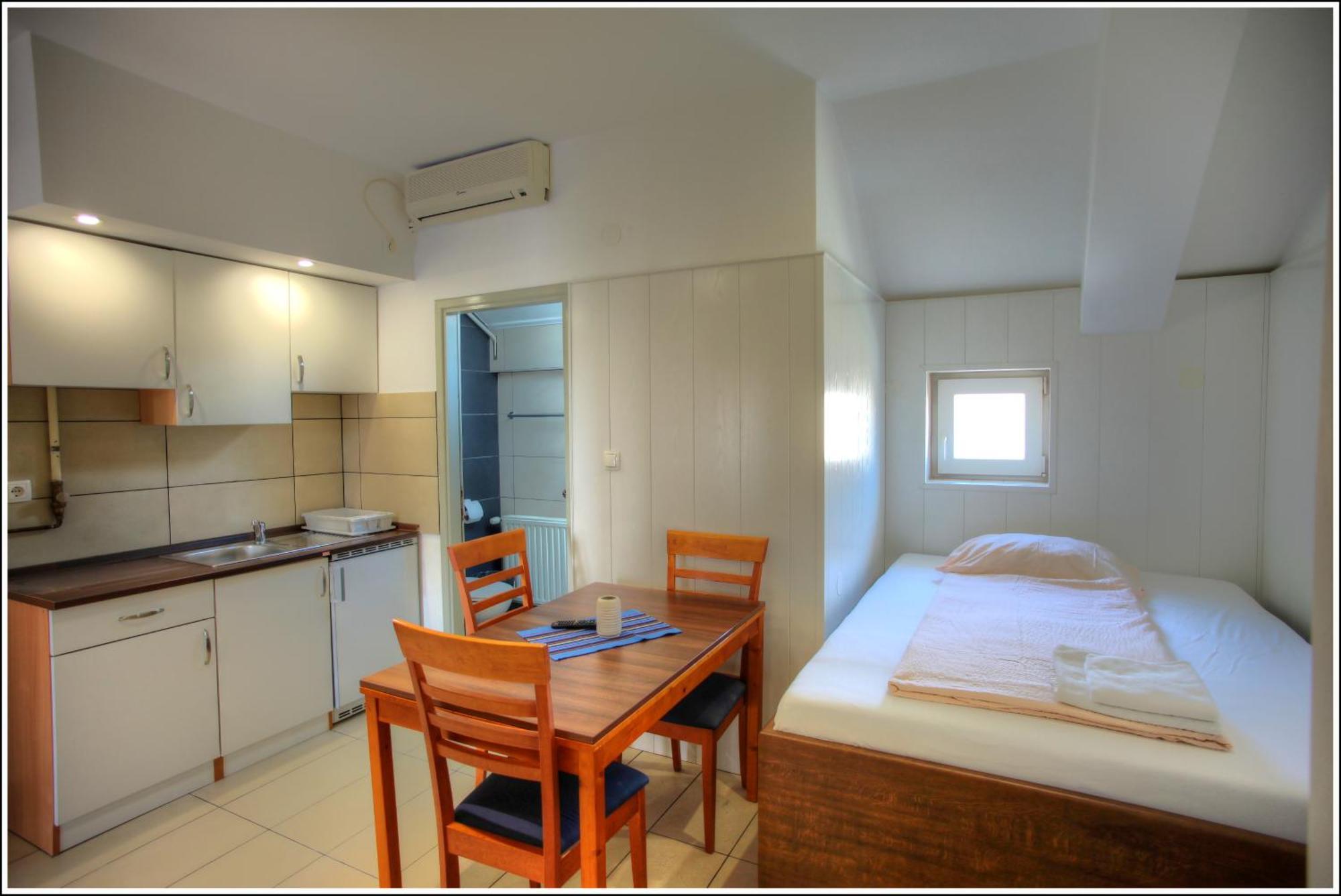 Bokun Apartments II Sisak Luaran gambar